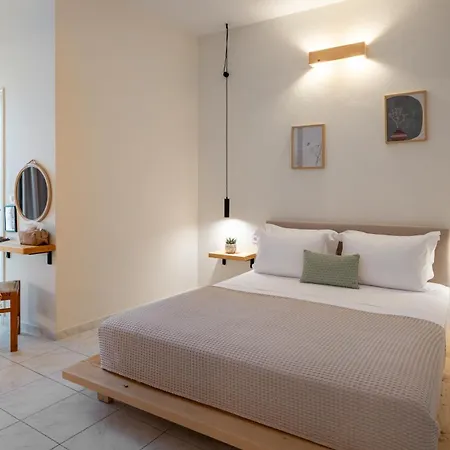 Capella Skiathos, Town 招待所 斯基亚索斯镇