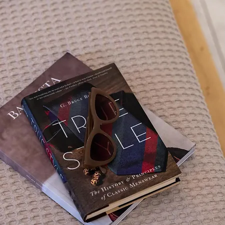 Capella Skiathos, Town Szkiáthosz