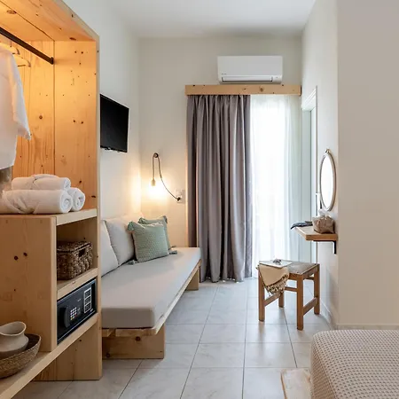 Capella Skiathos, Town בית הארחה *