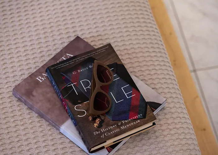 Capella Skiathos, Town Skiathos Town