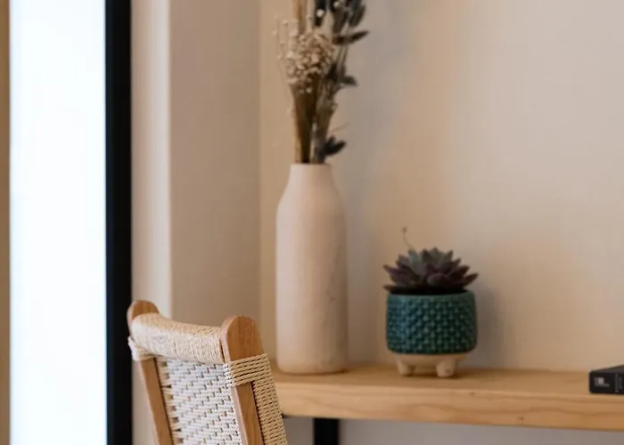 Capella Skiathos, Town Guest house