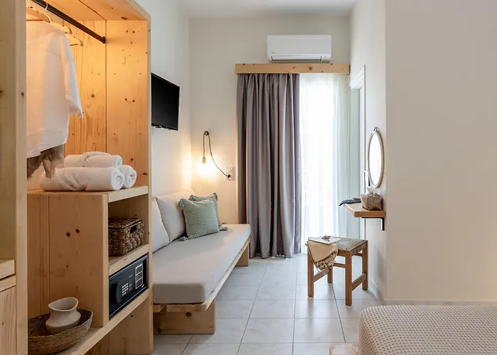 Capella Skiathos, Town Guest house 4*