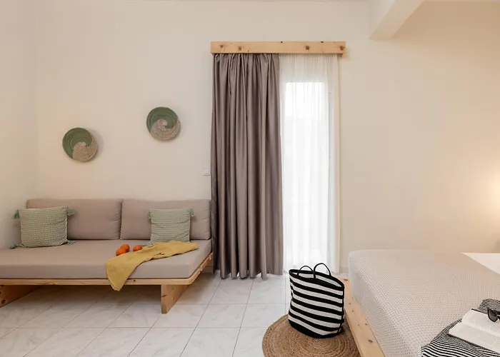 Capella Skiathos, Town Skiathos Town